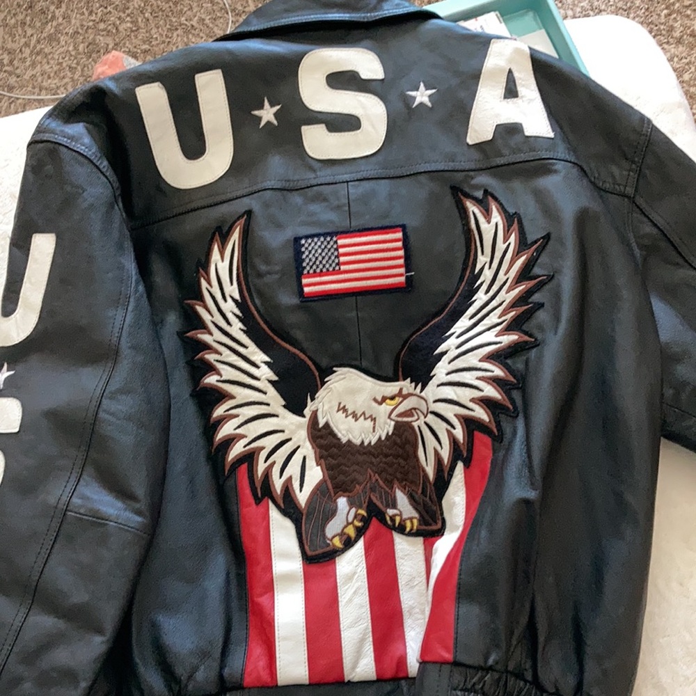Beautiful Motorcycle Jacket - Picture 3 of 6